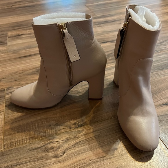 Stuart Weizmann Blush Heeled Boots Size 7. - Picture 3 of 5